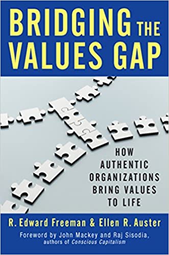 دانلود کتاب Bridging the Values Gap How Authentic Organizations Bring Values to Life ISBN-13: 978-1609949563 ISBN-10: 1609949560